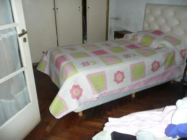 5amb Casa Loet 8,66x48mts   garaje, patio cubierto, patio descubierto, jardin al fondo con parque y quincho, 3 baños, terraza