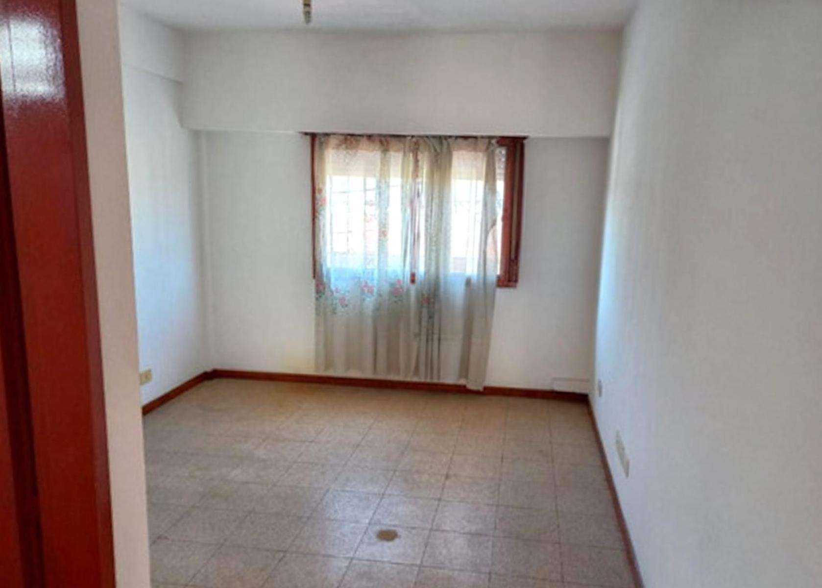 Rocha Montarcé 1591 · Morón — foto 6