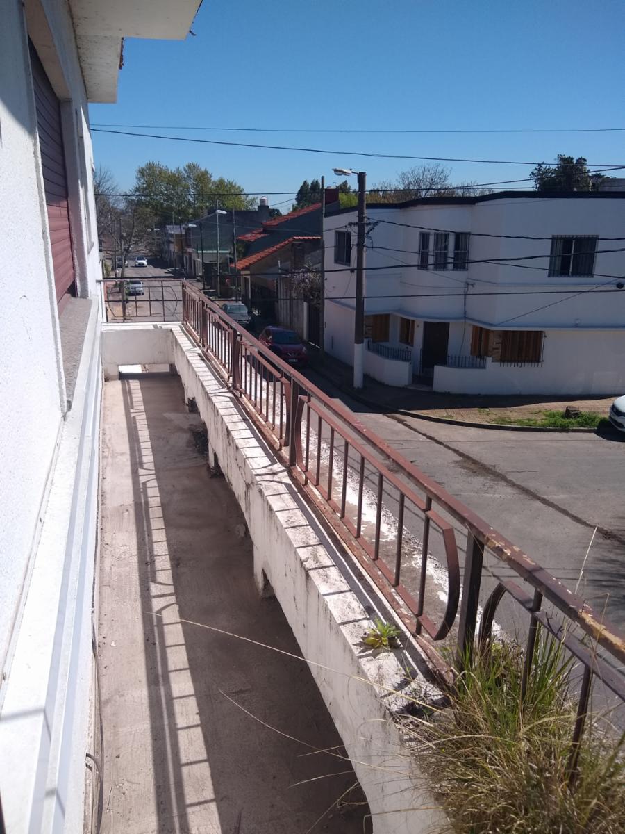 PRINGLES Nº 700 · Quilmes — foto 4