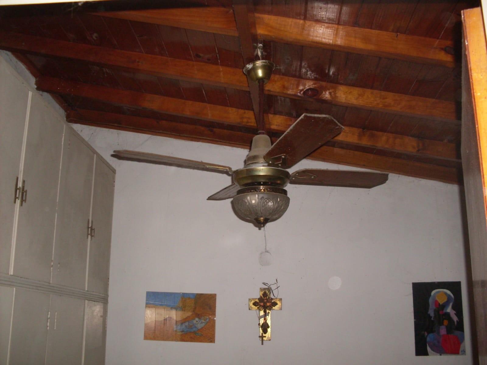 PADRE PERNA  1851 · Escobar — foto 9