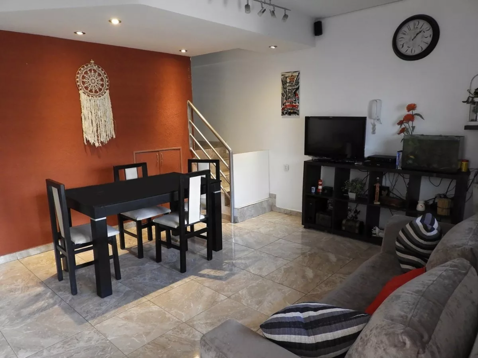 Muy linda casa de 5 amb