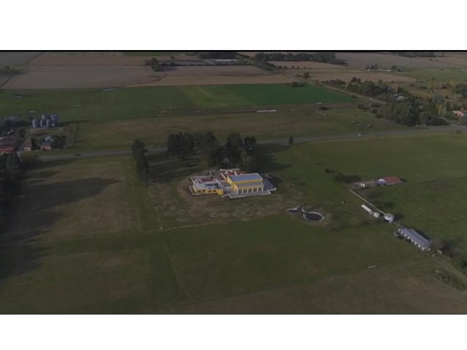 Estancia en Venta, Carlos Keen.