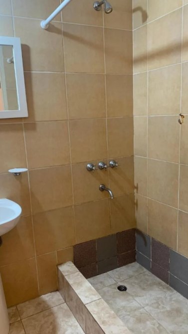 RUBEN DE ROSAS 500 · Lomas De Zamora — foto 13