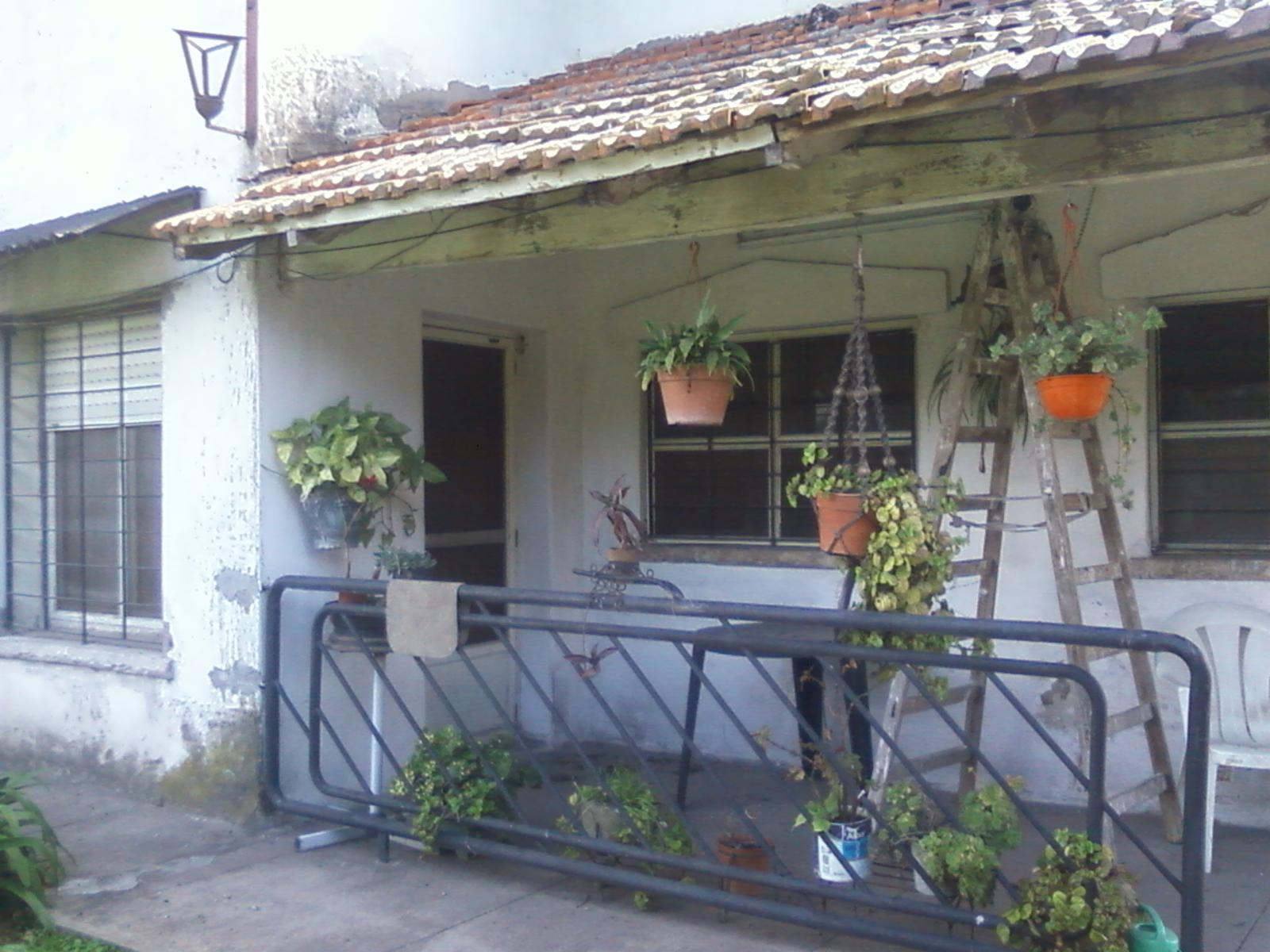 Laferrere 130, Glew · Almirante Brown — foto 4