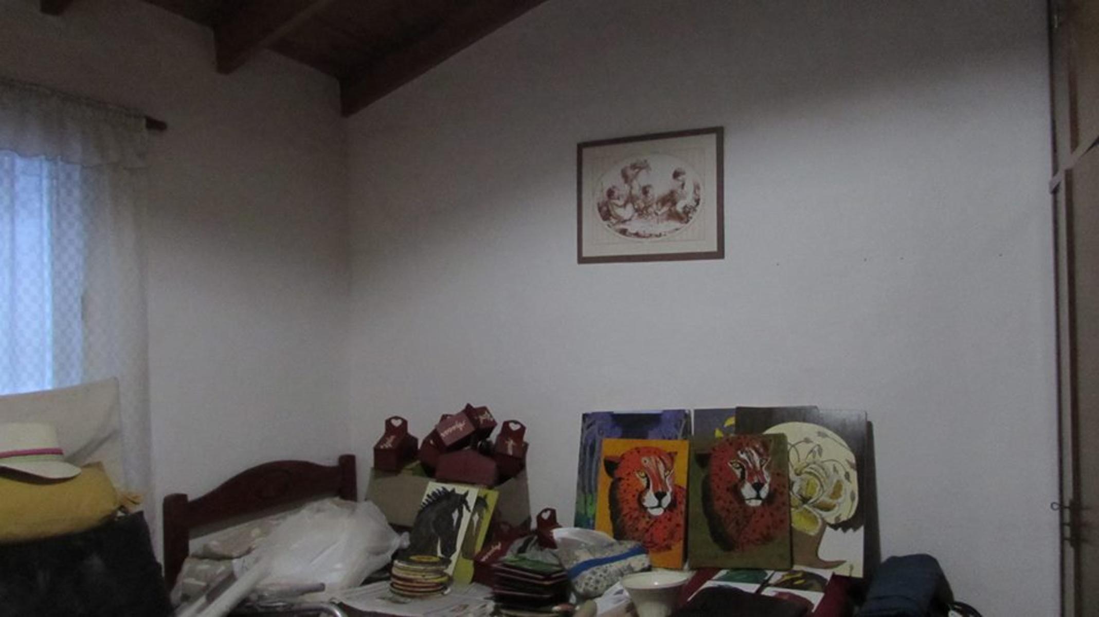 Casa con local en Las Toninas, ideal para comenzar una nueva vida