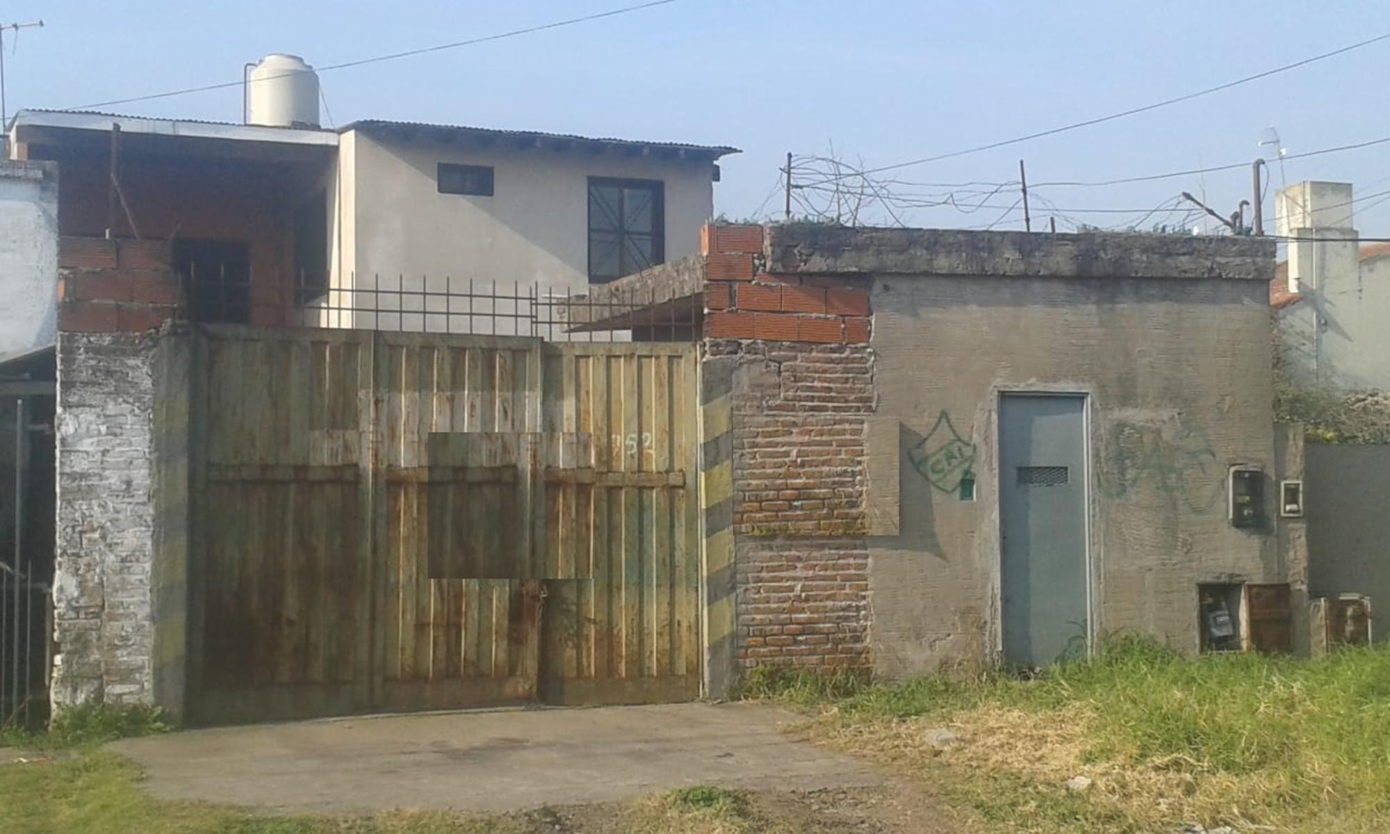 EXCELENTE GALPÓN EQUIPADO PARA INDUSTRIA DE DOS PLANTAS