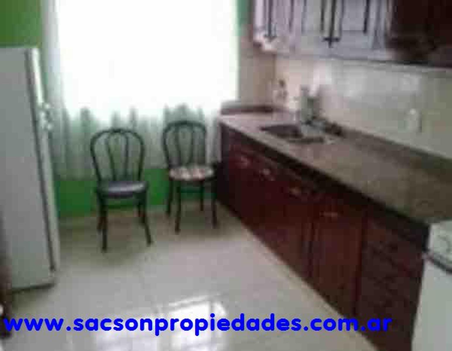 Virrey M De Loreto al 2400 · Morón — foto 4