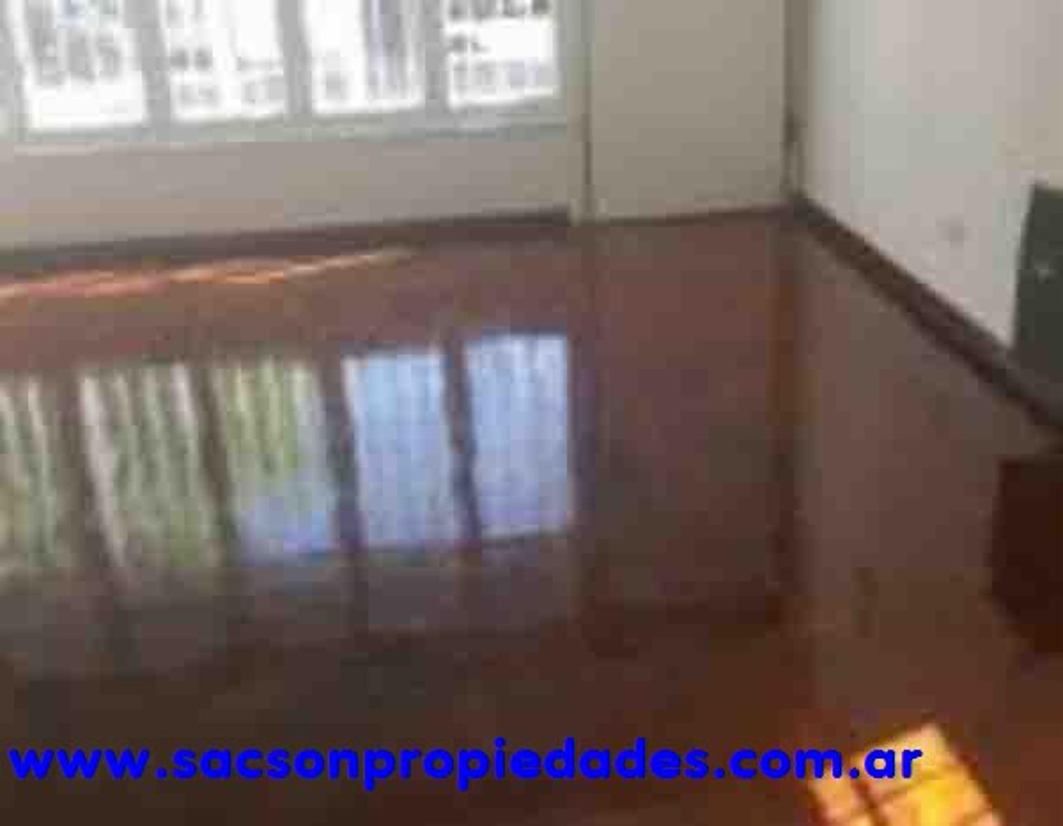 Virrey M De Loreto al 2400 · Morón — foto 6