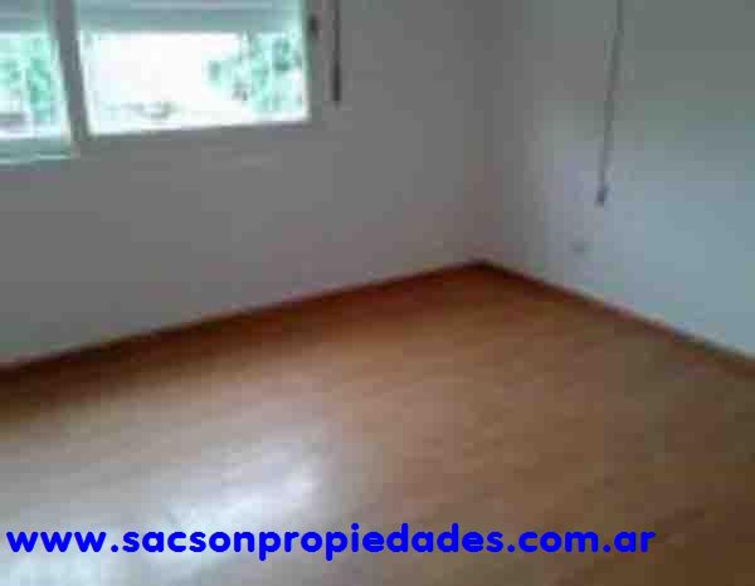 Virrey M De Loreto al 2400 · Morón — foto 9