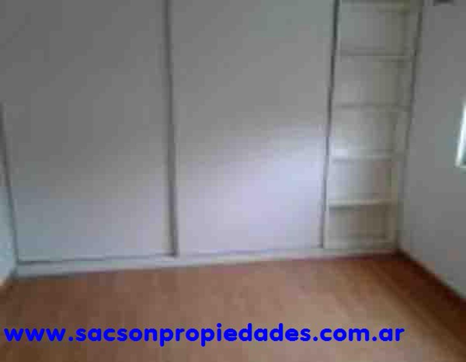 Virrey M De Loreto al 2400 · Morón — foto 10