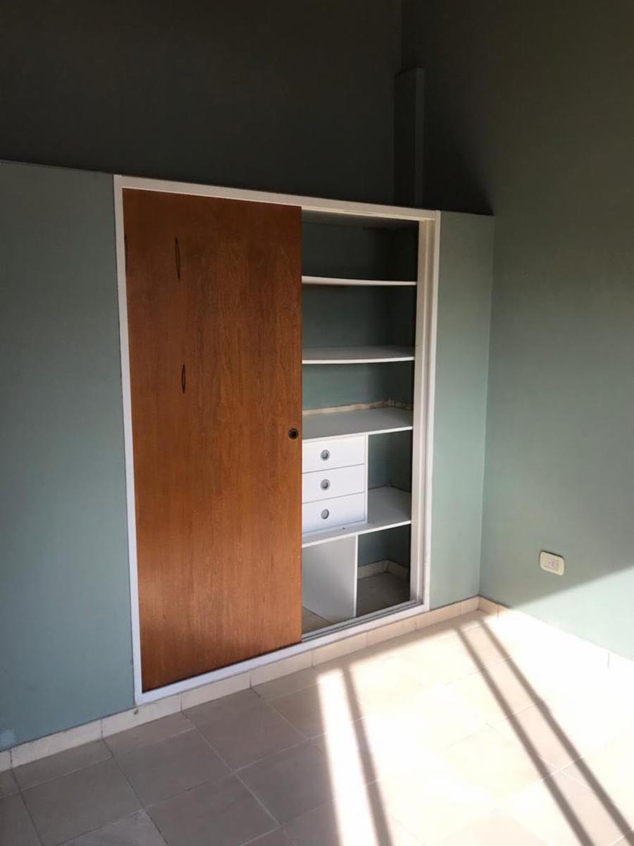 Castro Cambon 215 · Morón — foto 6