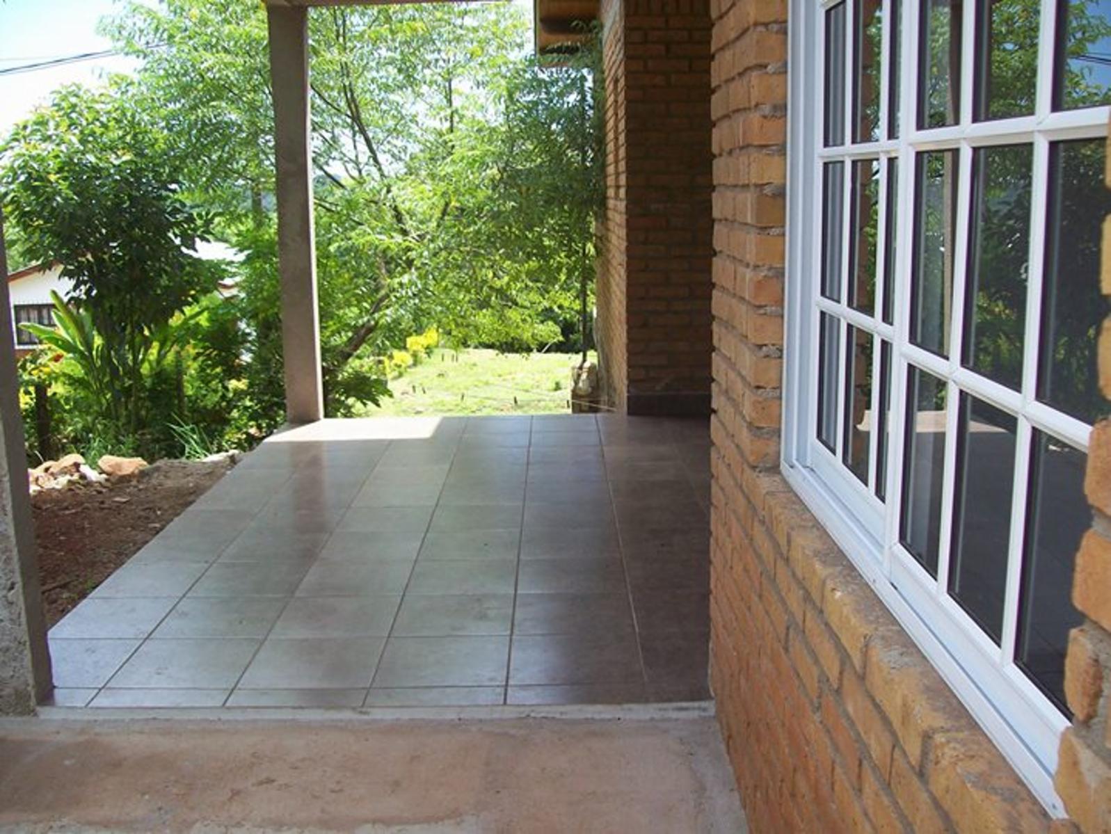 HERMOSA CASA EN ALQUILER · Leandro N. Alem — foto 11