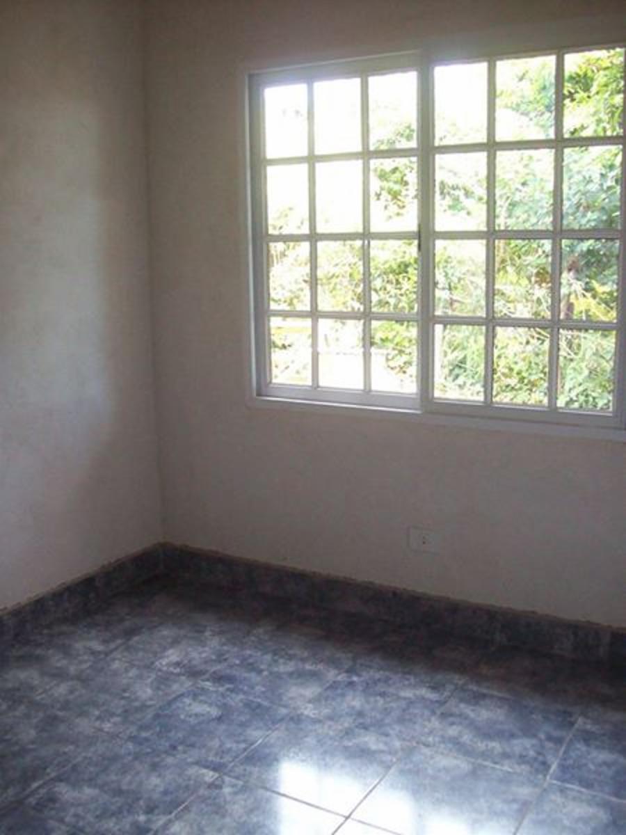 HERMOSA CASA EN ALQUILER · Leandro N. Alem — foto 18