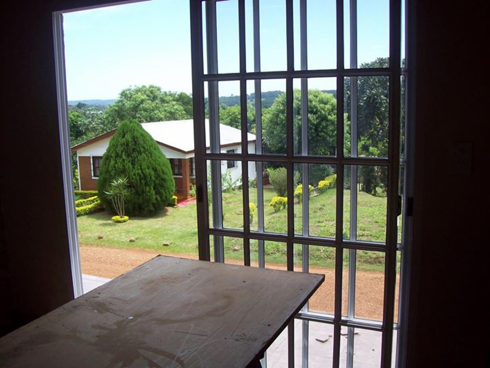 HERMOSA CASA EN ALQUILER · Leandro N. Alem — foto 4