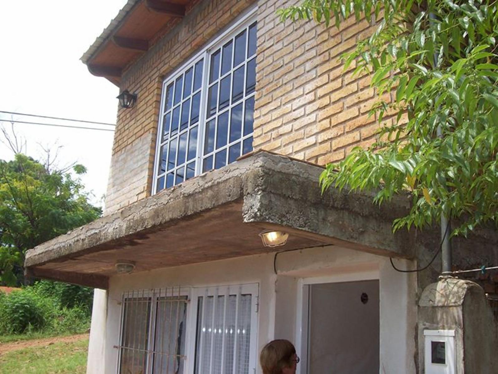 HERMOSA CASA EN ALQUILER · Leandro N. Alem — foto 10