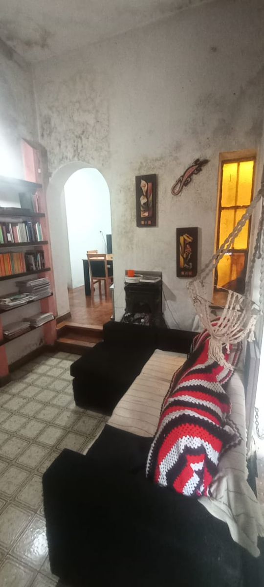 Adelina Hue al 2900 · San Martín — foto 6
