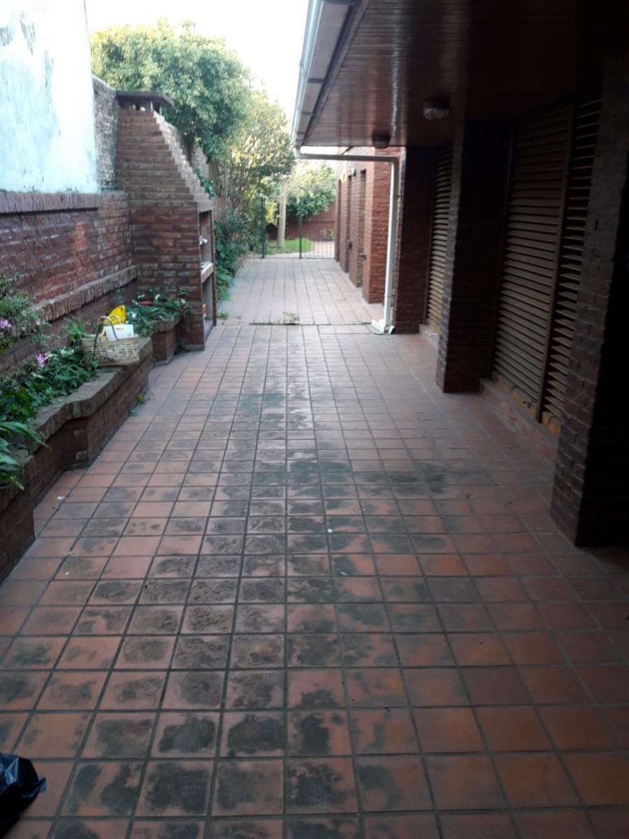 Velez Sarsfield 1400 · Quilmes — foto 19