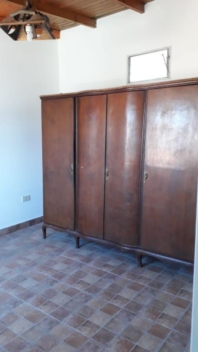 LITUANIA 1238 · Lanús — foto 8