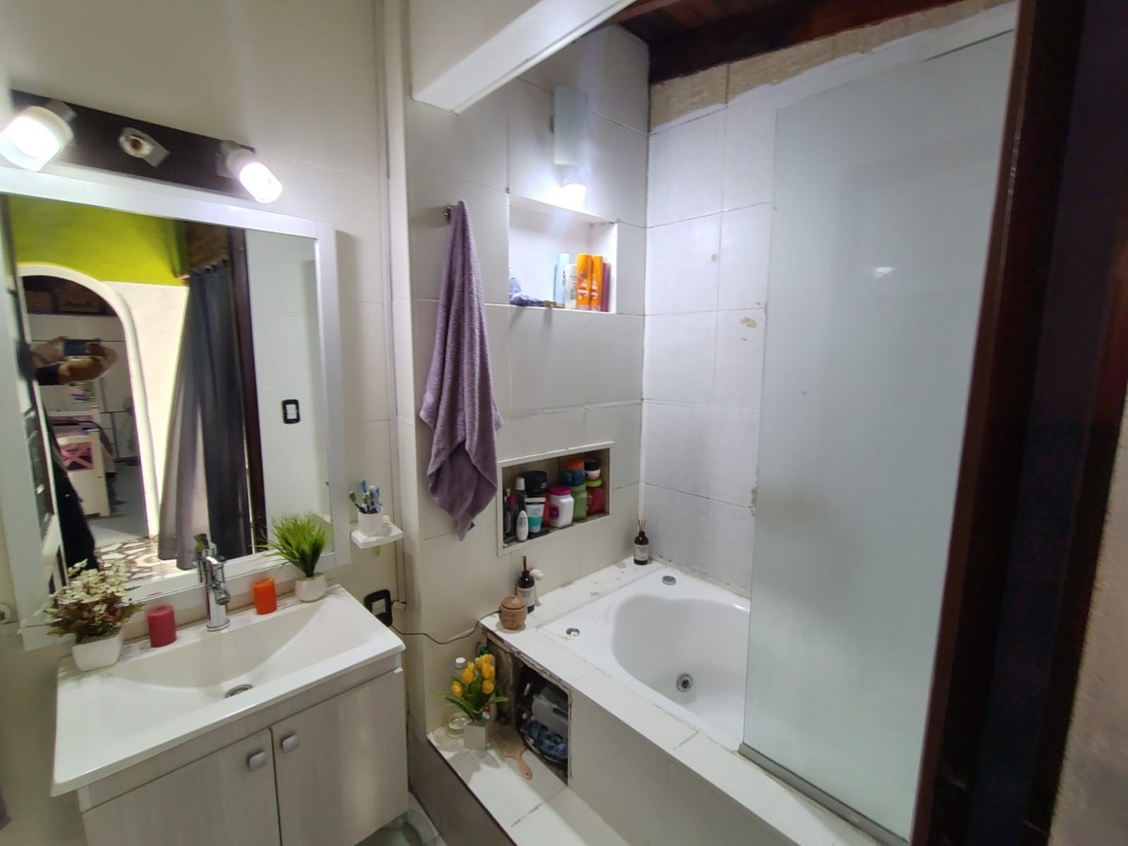 QUIRNO COSTA 669 · Lanús — foto 6