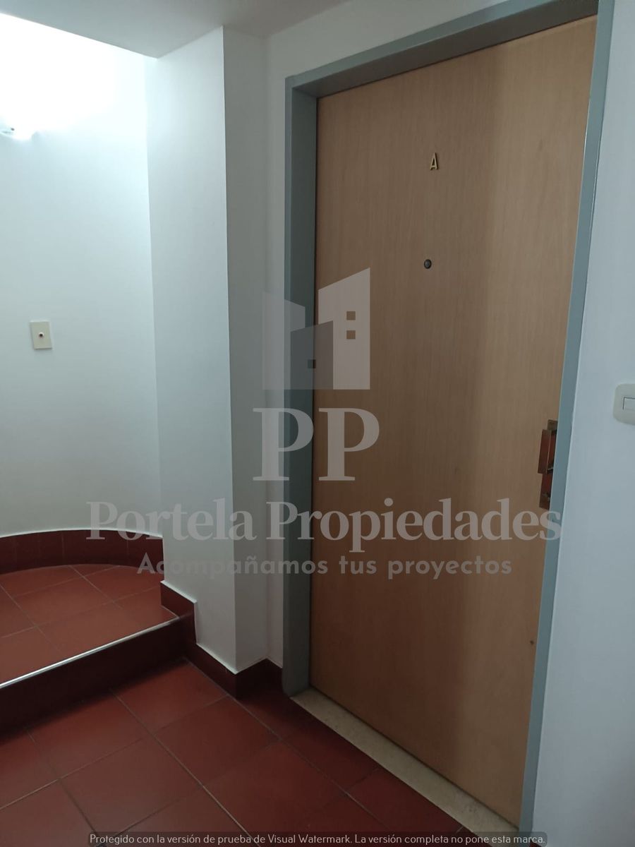 DEPTO DE DOS AMBIENTES  IMPECABLE  CON COCHERA MORON CENTRO