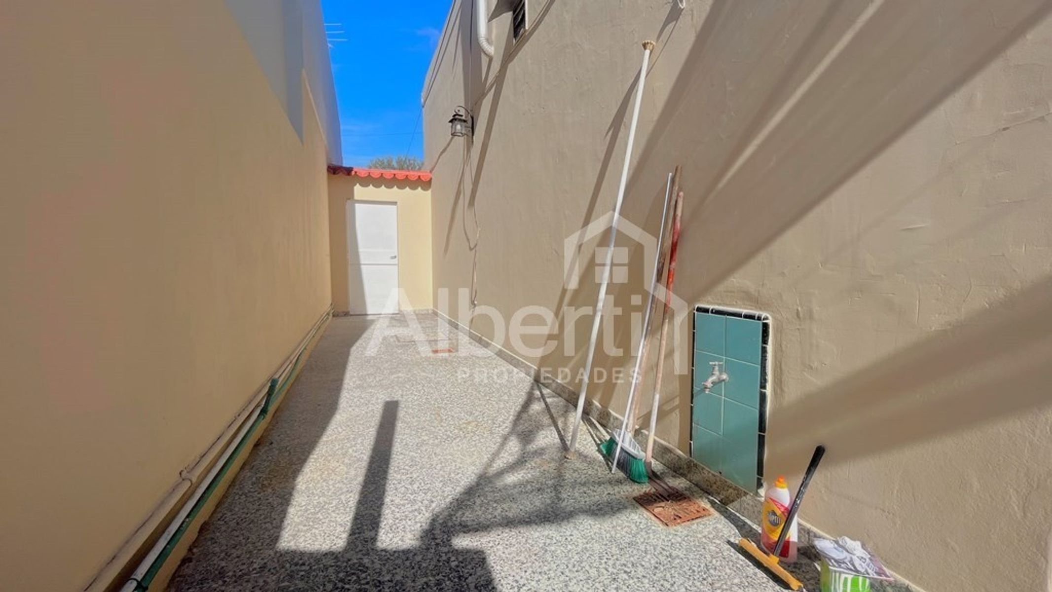 Marcial y Bernardo Agulleiro 1300 · Morón — foto 13