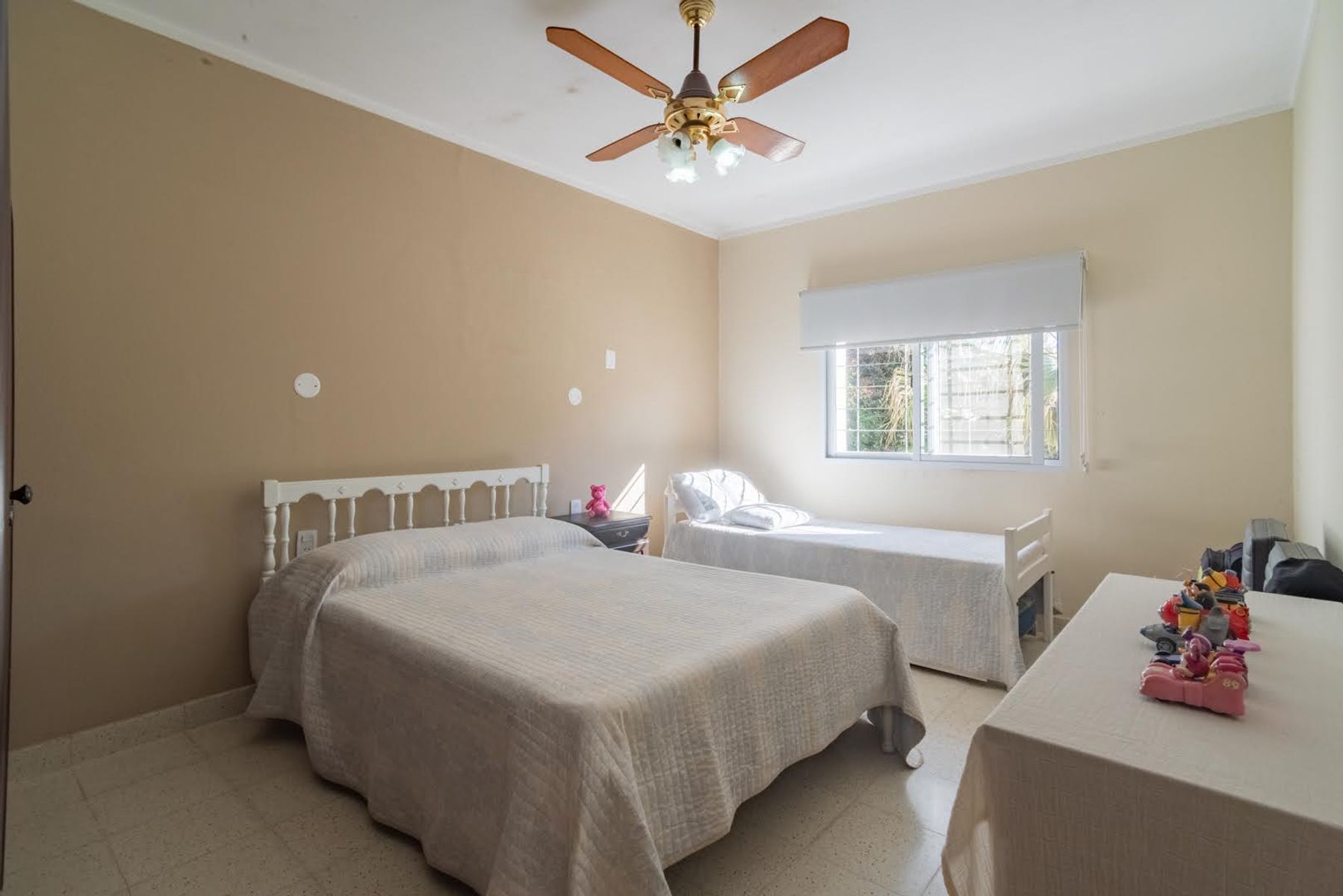 Colombia 2800 · La Capital — foto 39