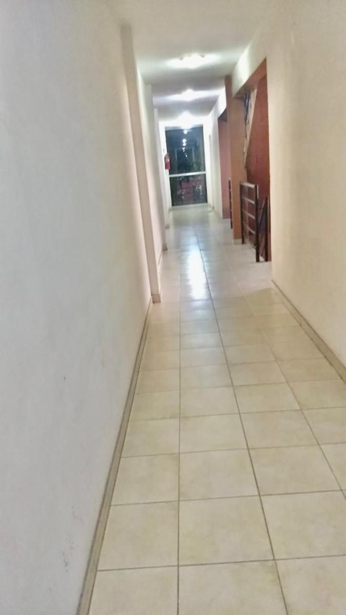Crisologo Larralde 100 · Morón — foto 5