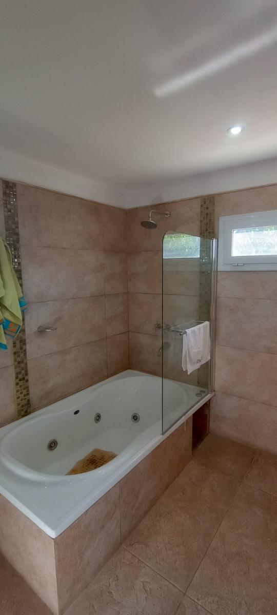 Av Vitervori 2240 · General Roca — foto 16