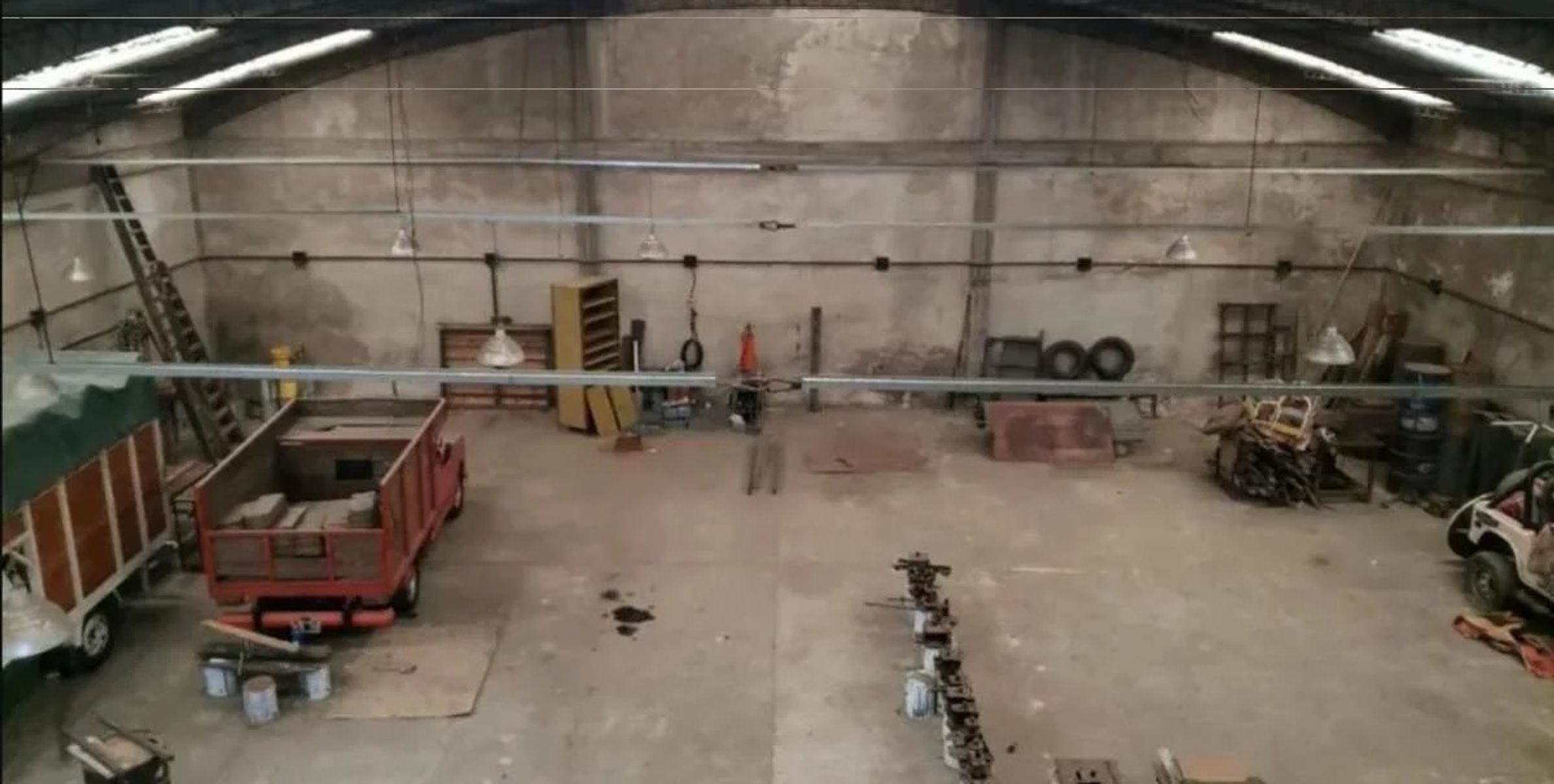 VENTA GALPON INDUSTRIAL  LA TABLADA