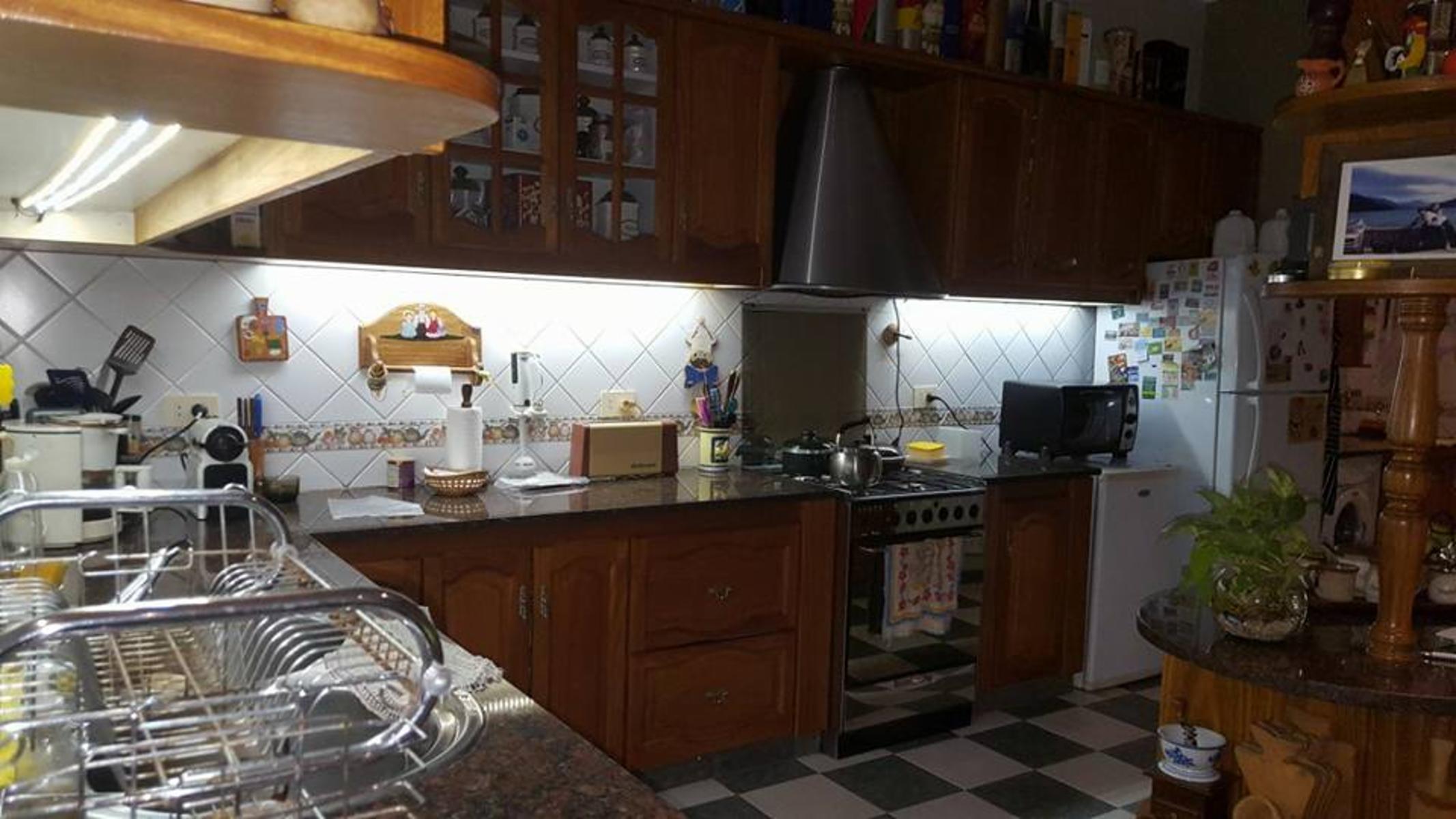 Emilio Mitre 400 · Morón — foto 9