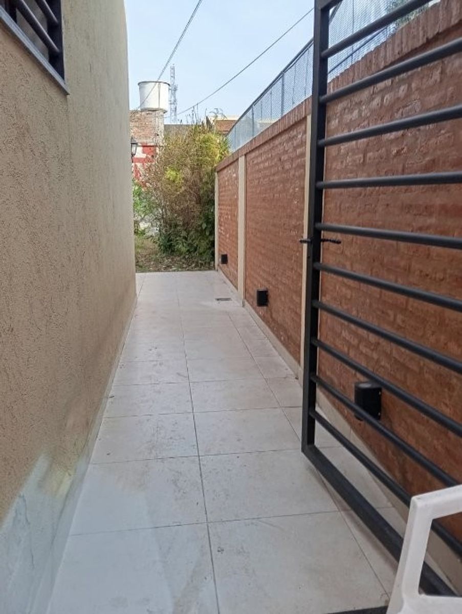 Int Grant 535 · Morón — foto 13