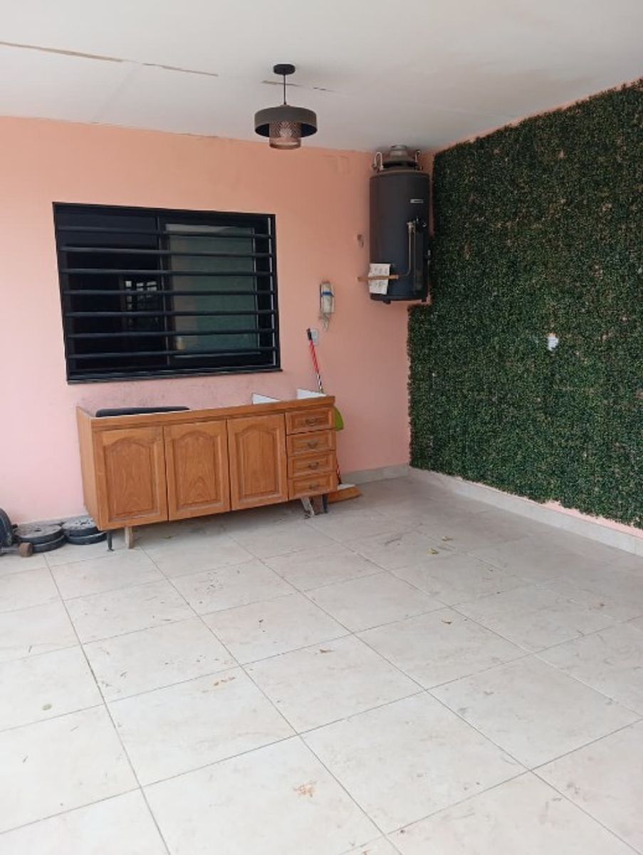 Int Grant 535 · Morón — foto 16