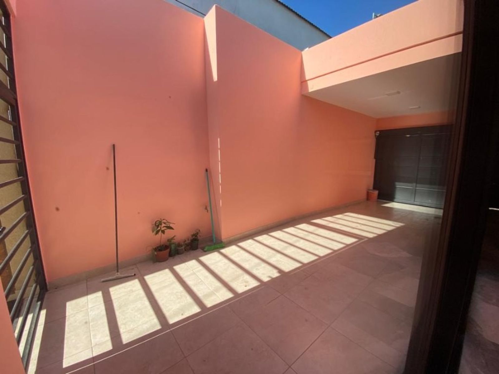 Int Grant 535 · Morón — foto 10