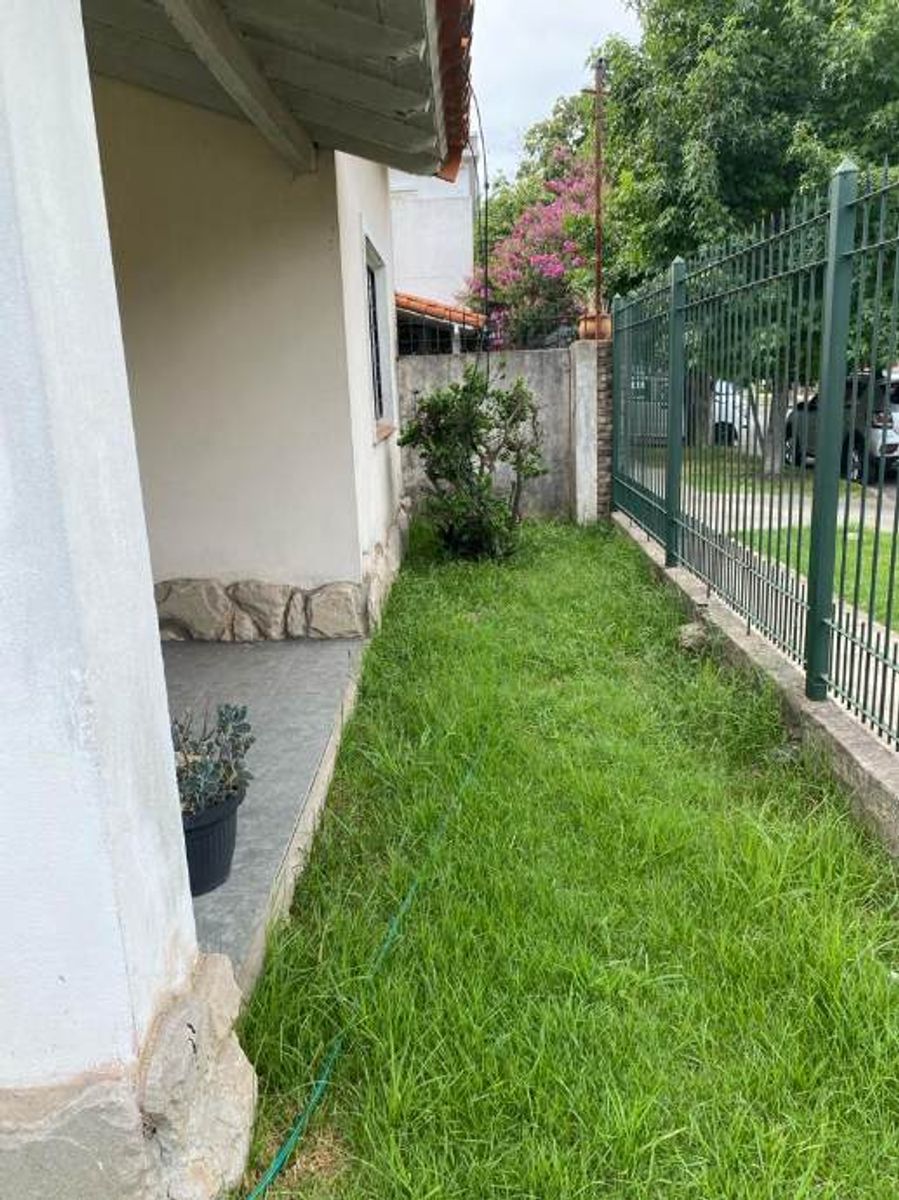 Año 1852 594 · Morón — foto 3