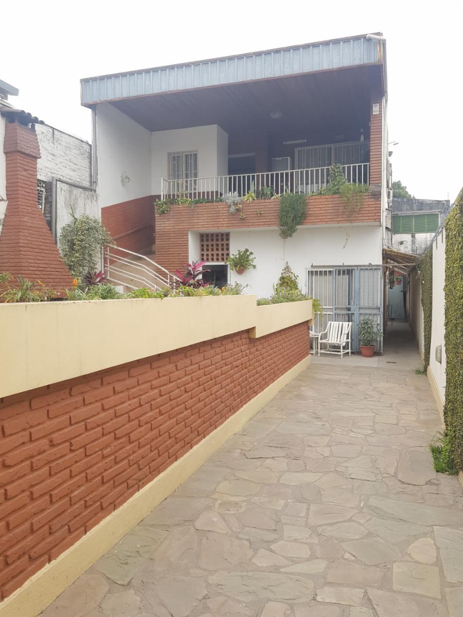 EN VENTA AMPLIA PROPIEDAD EN BARRIO NORTE