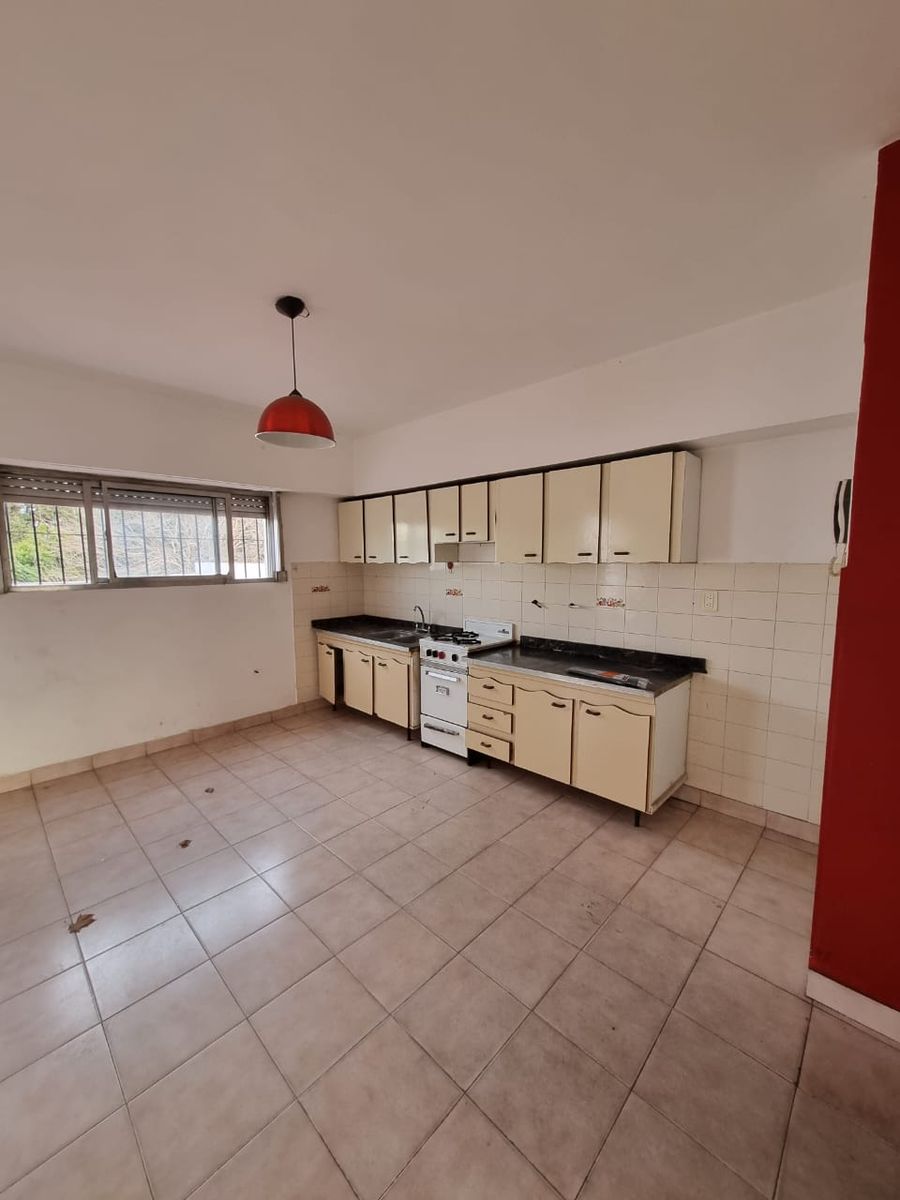 CERRITO 1563 · Lomas De Zamora — foto 6