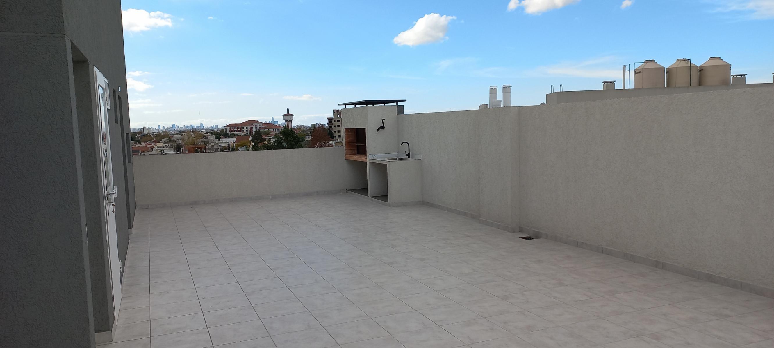 LAVALLOL 813 · Lanús — foto 11