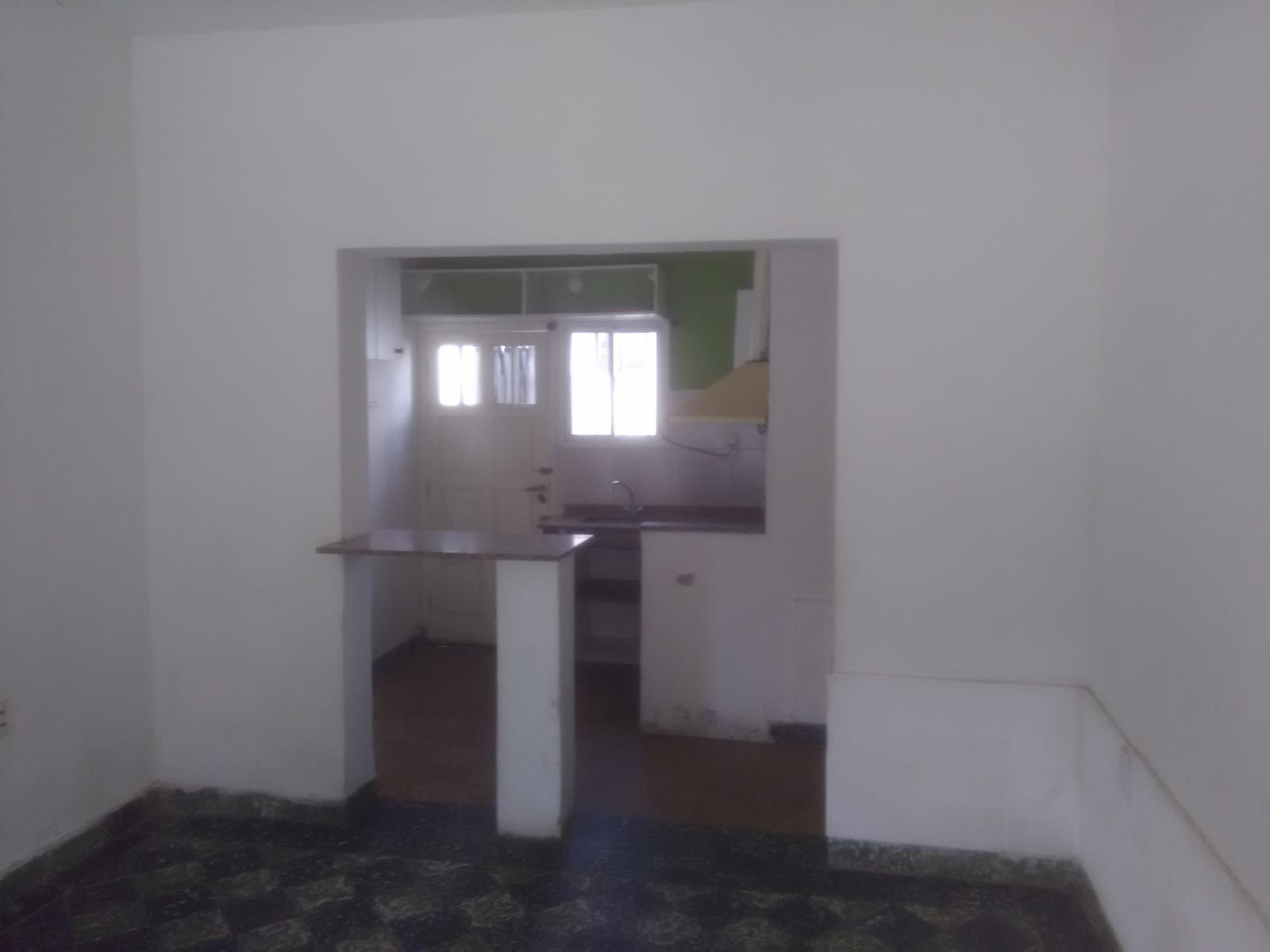 Primera Junta 499 y Alberdi Nro. 2932 San Lorenzo · San Lorenzo — foto 3