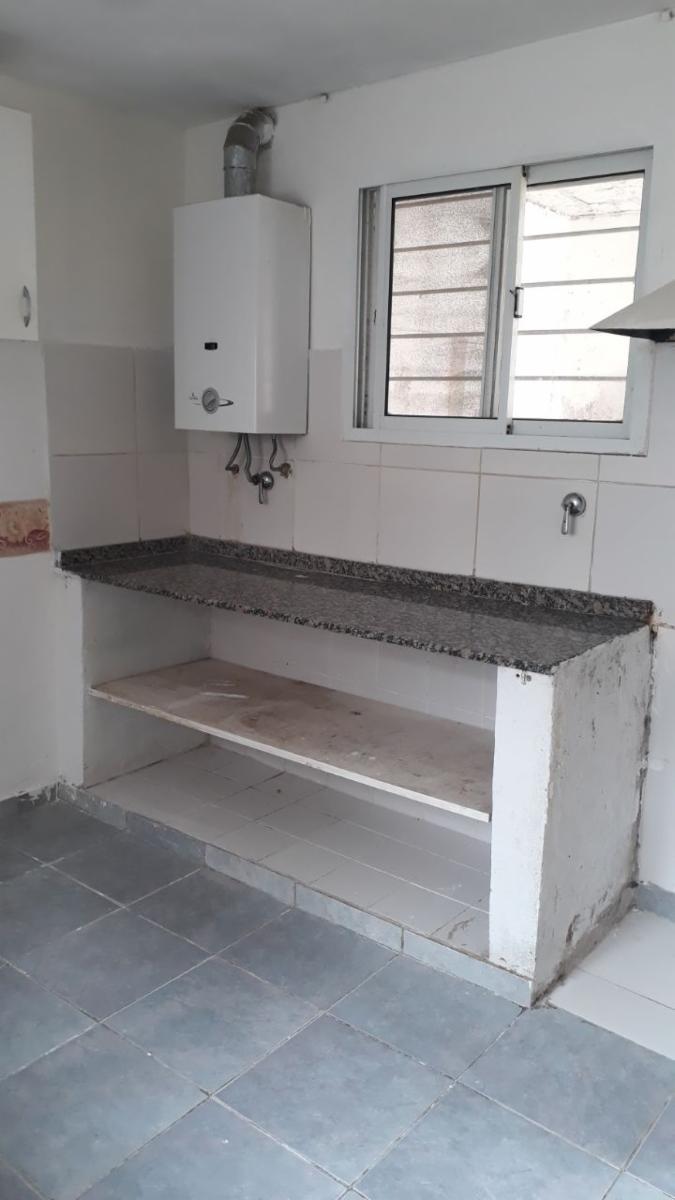 Primera Junta 499 y Alberdi Nro. 2932 San Lorenzo · San Lorenzo — foto 21