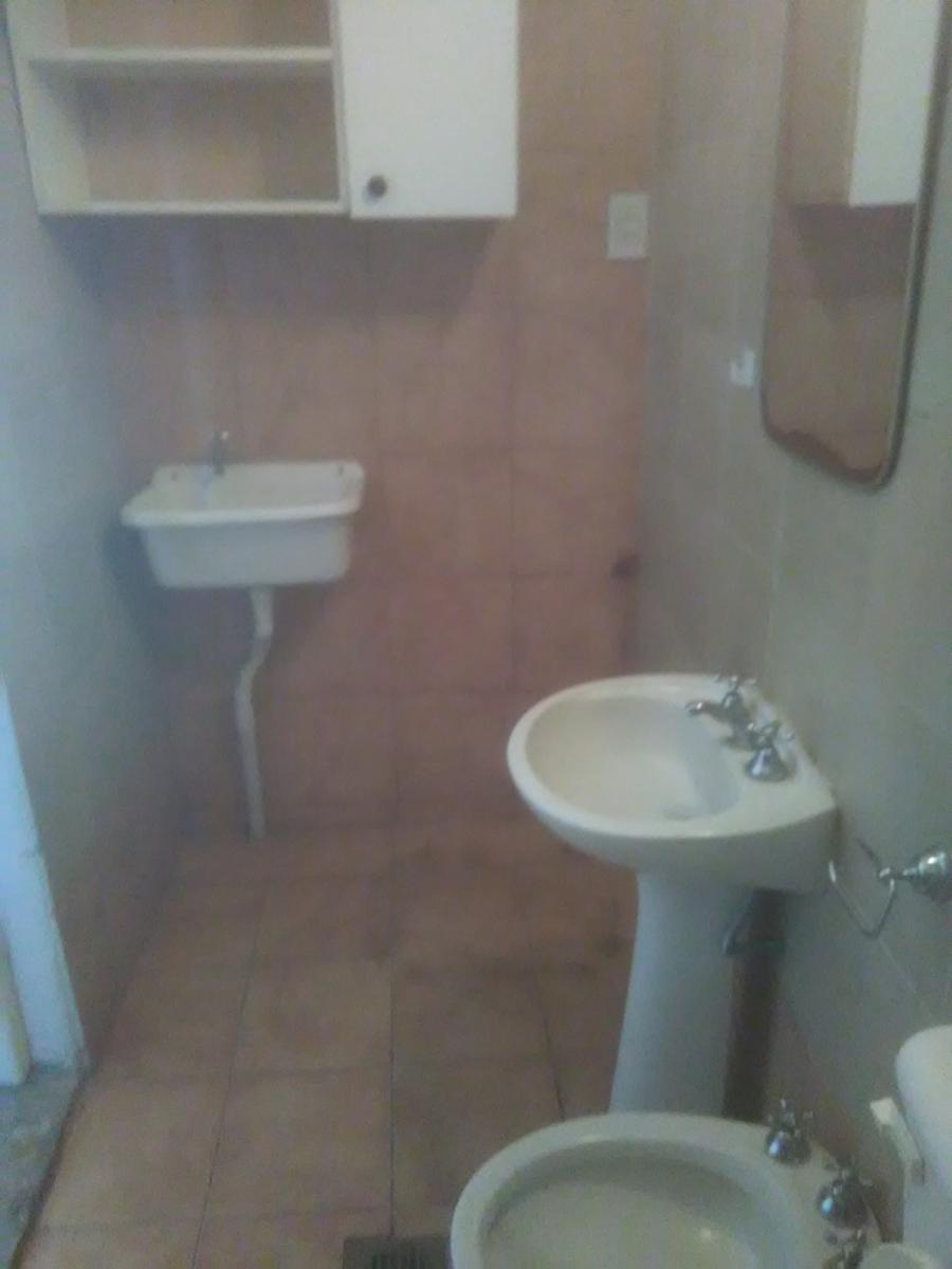 Primera Junta 499 y Alberdi Nro. 2932 San Lorenzo · San Lorenzo — foto 9