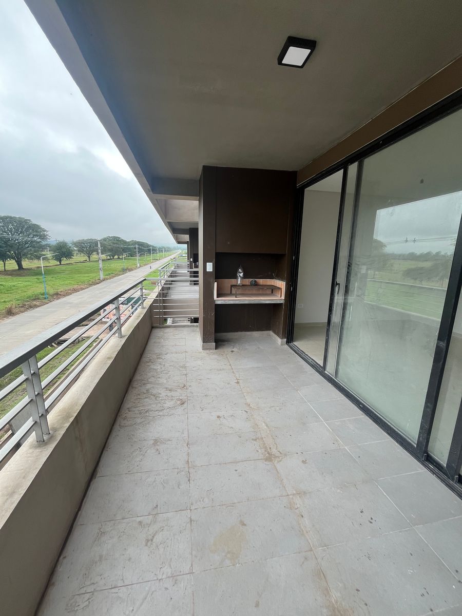 VENTA DEPARTAMENTO DOS DORMITORIOS CON BALCON EN L Y COCHERA · Lules — foto 13