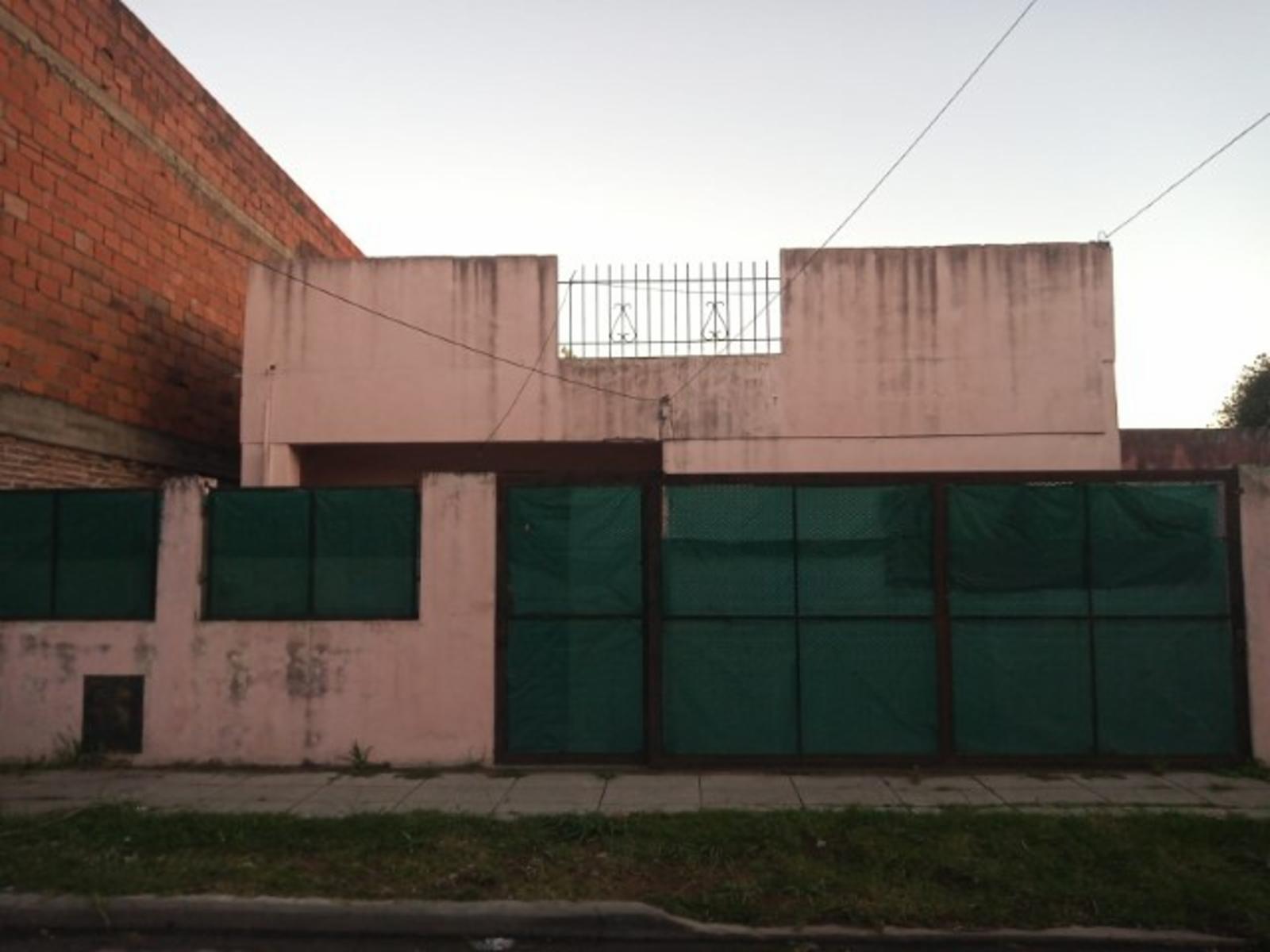 FRAY LUIS BELTRAN 1740 · San Martín — foto 3