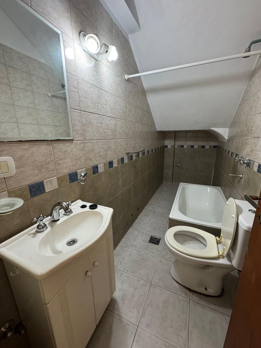 GELLY Y OBES 517 · Morón — foto 7