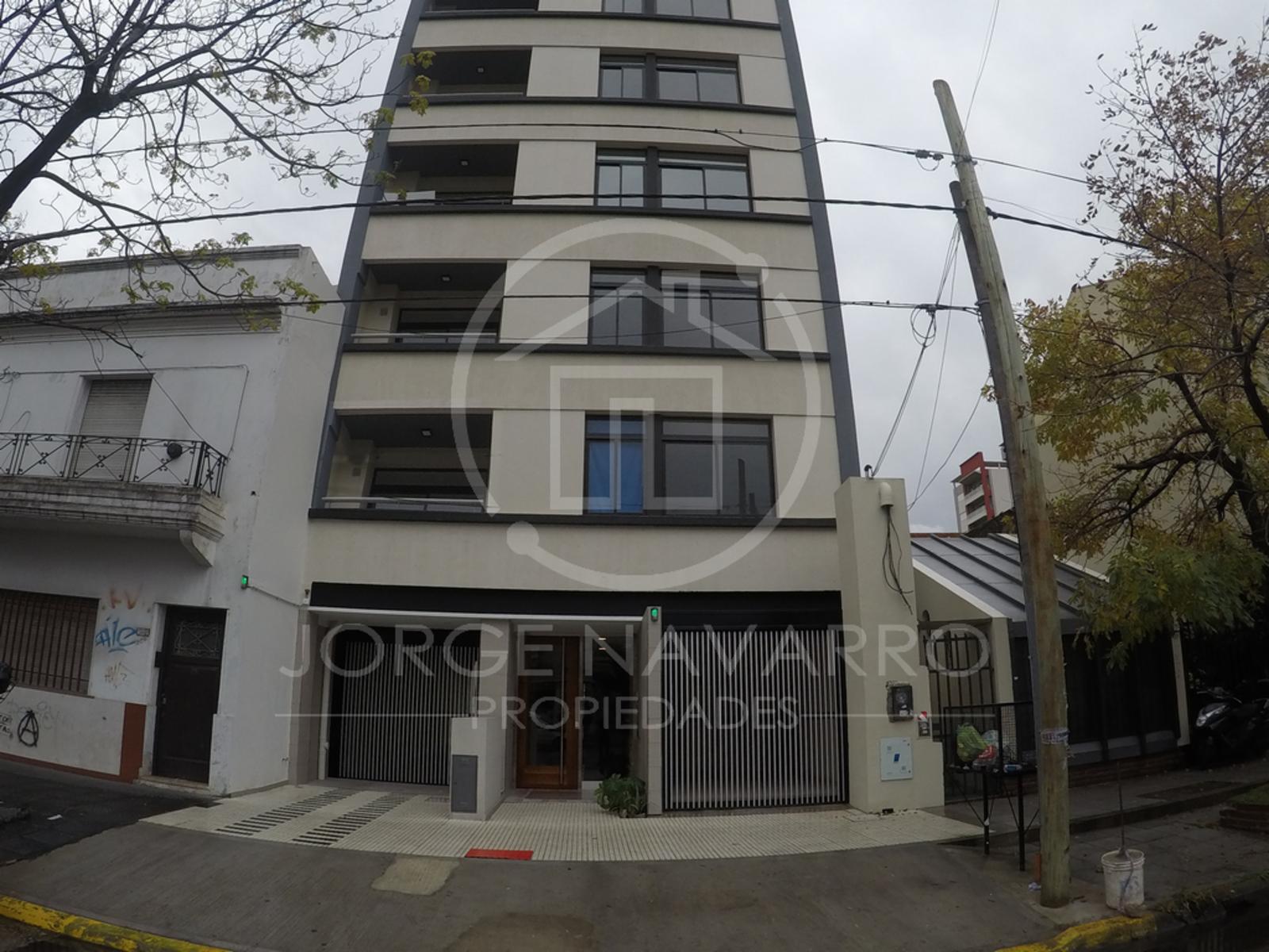 Depto 3 Amb a Estrenar C/ Cochera - Pte. Peron 3664 - San Martín Centro