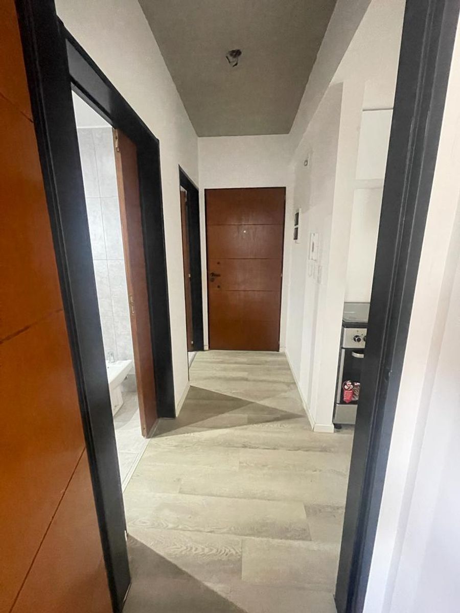 Excelente Loft a Estrenar c/Balcón. Divisible/ Mercedes 300- Floresta.