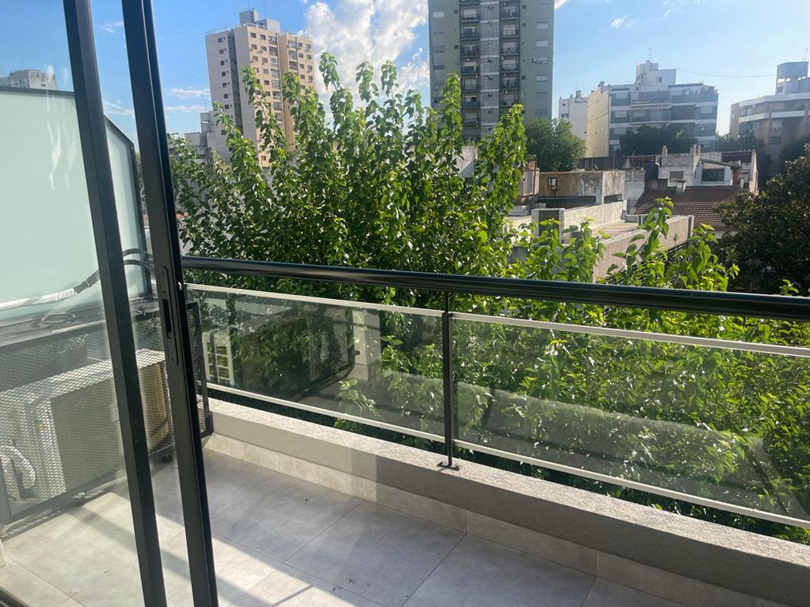 Mercedes 332 · Floresta — foto 11