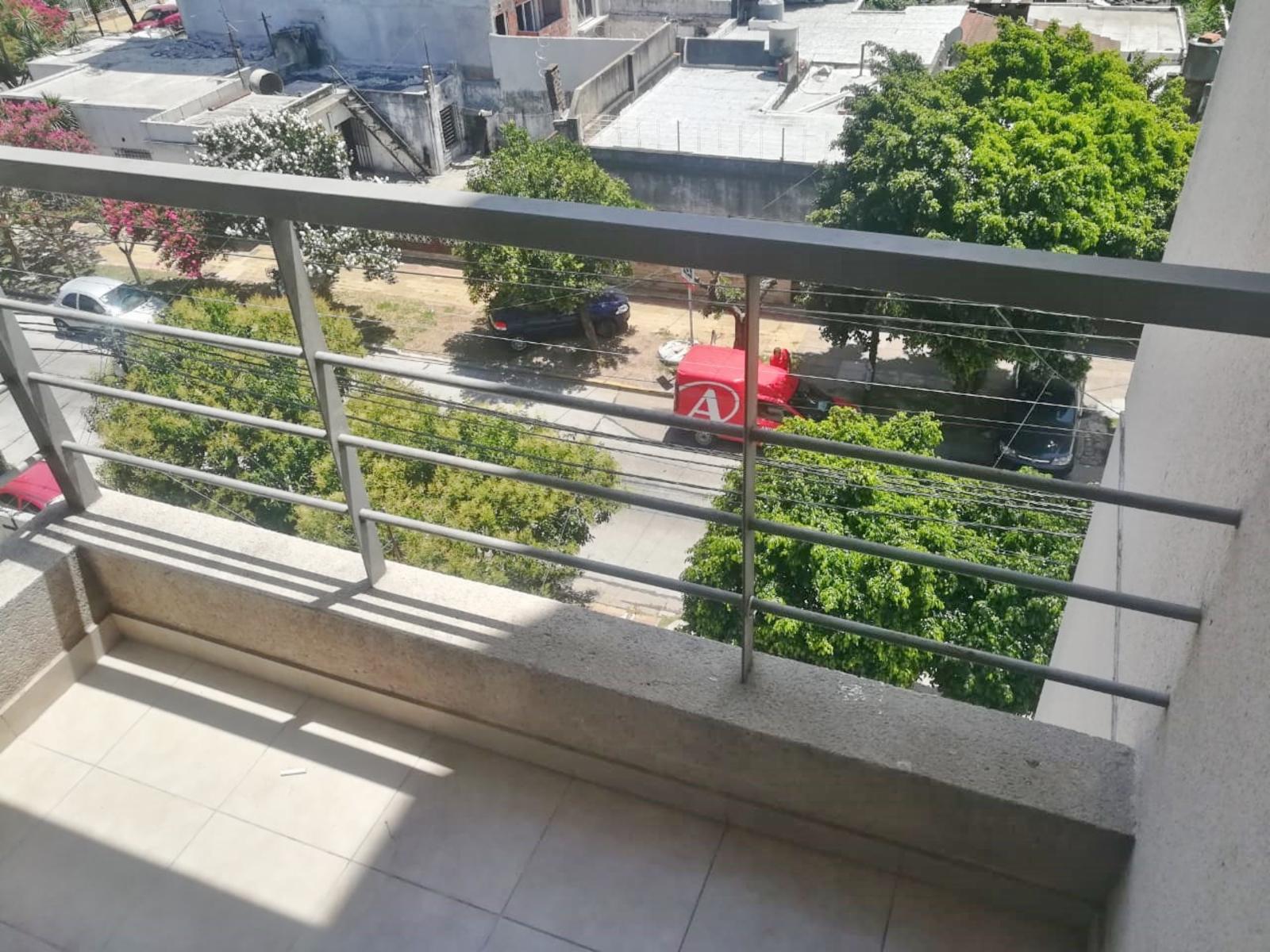Ortiz de Rosas 600 · Morón — foto 8