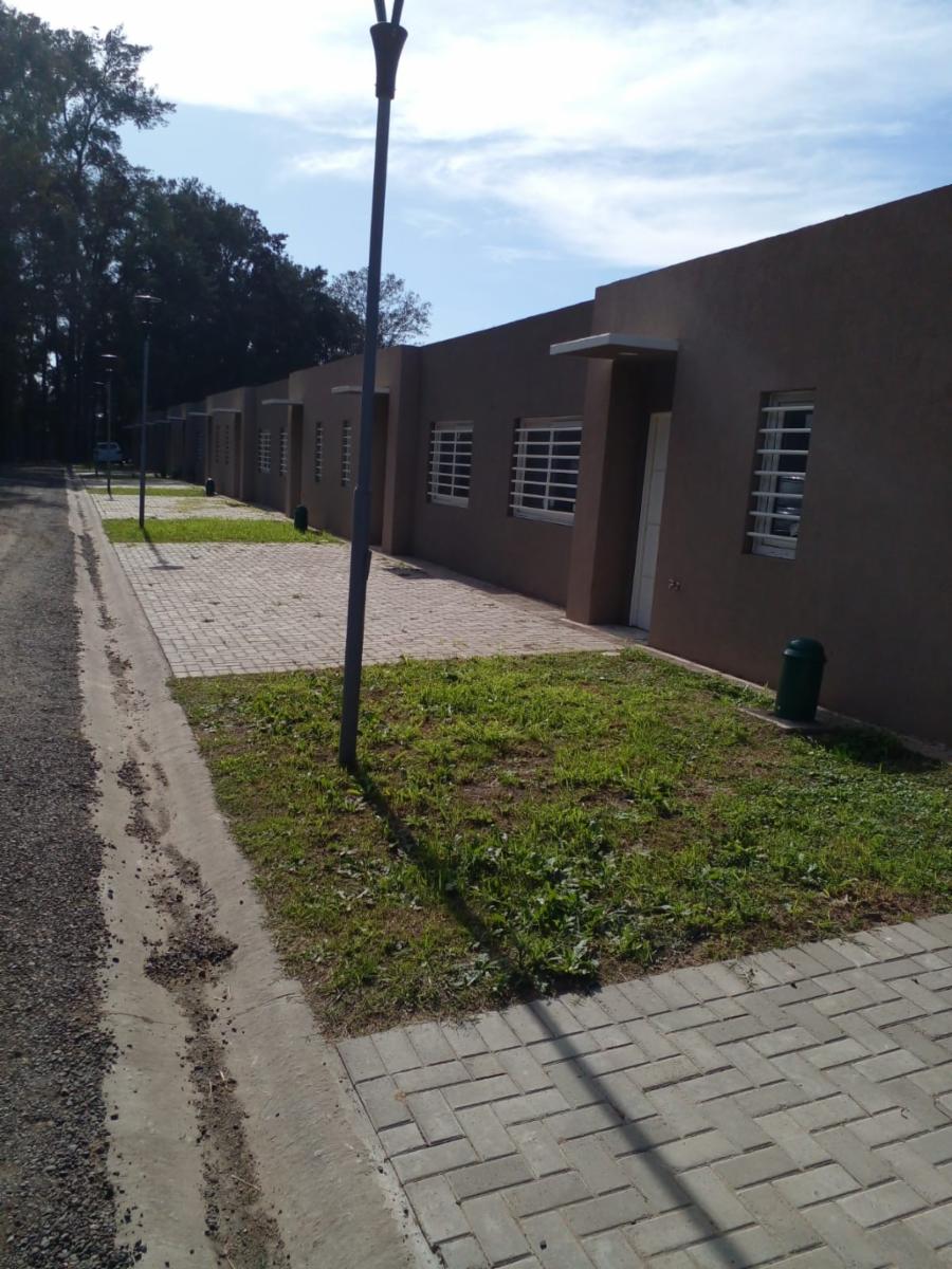 av. Arturo Ilia · Malvinas Argentinas — foto 3