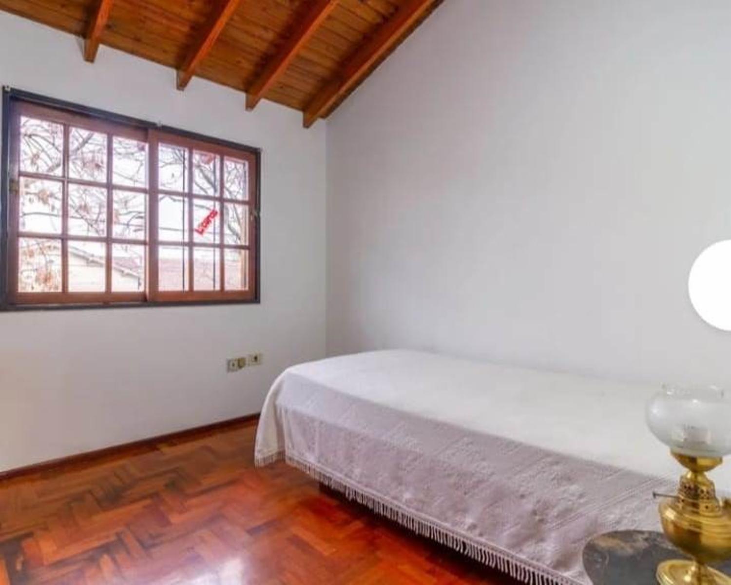 BUEN VIAJE 199 · Morón — foto 13
