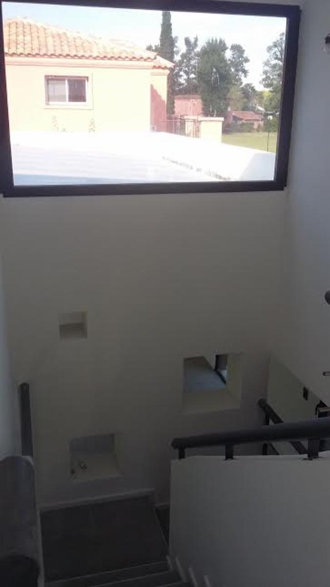 SARAVI 1700 · Pilar — foto 33